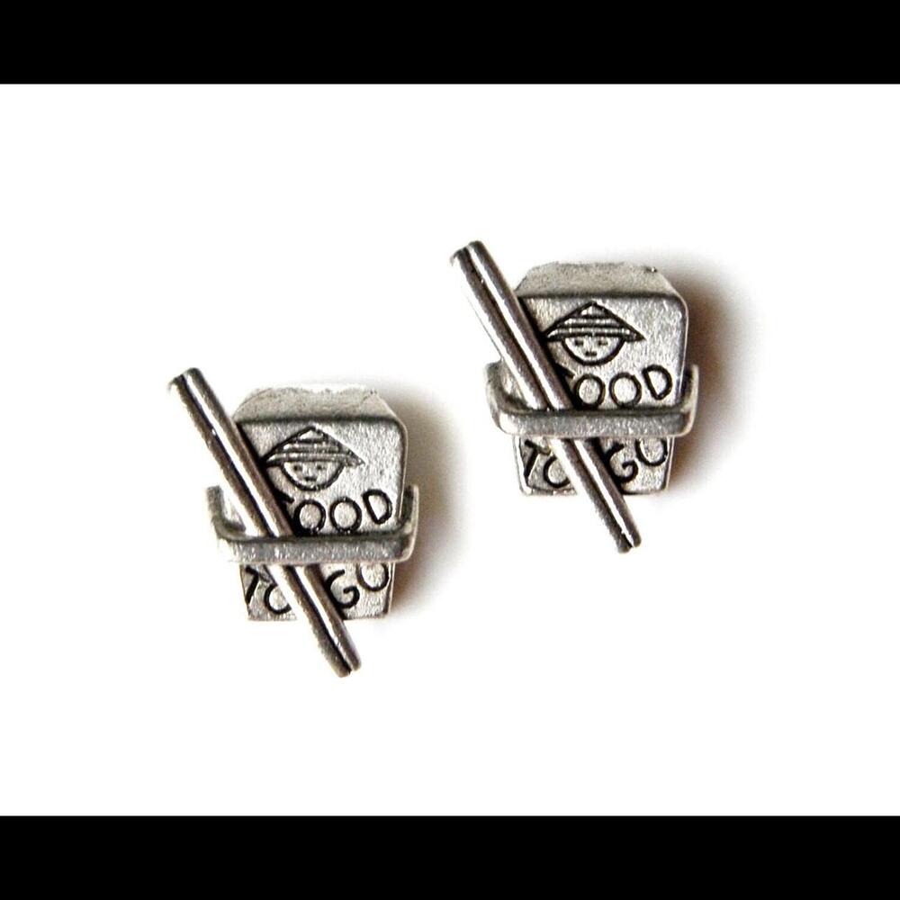 Take Out Cufflinks